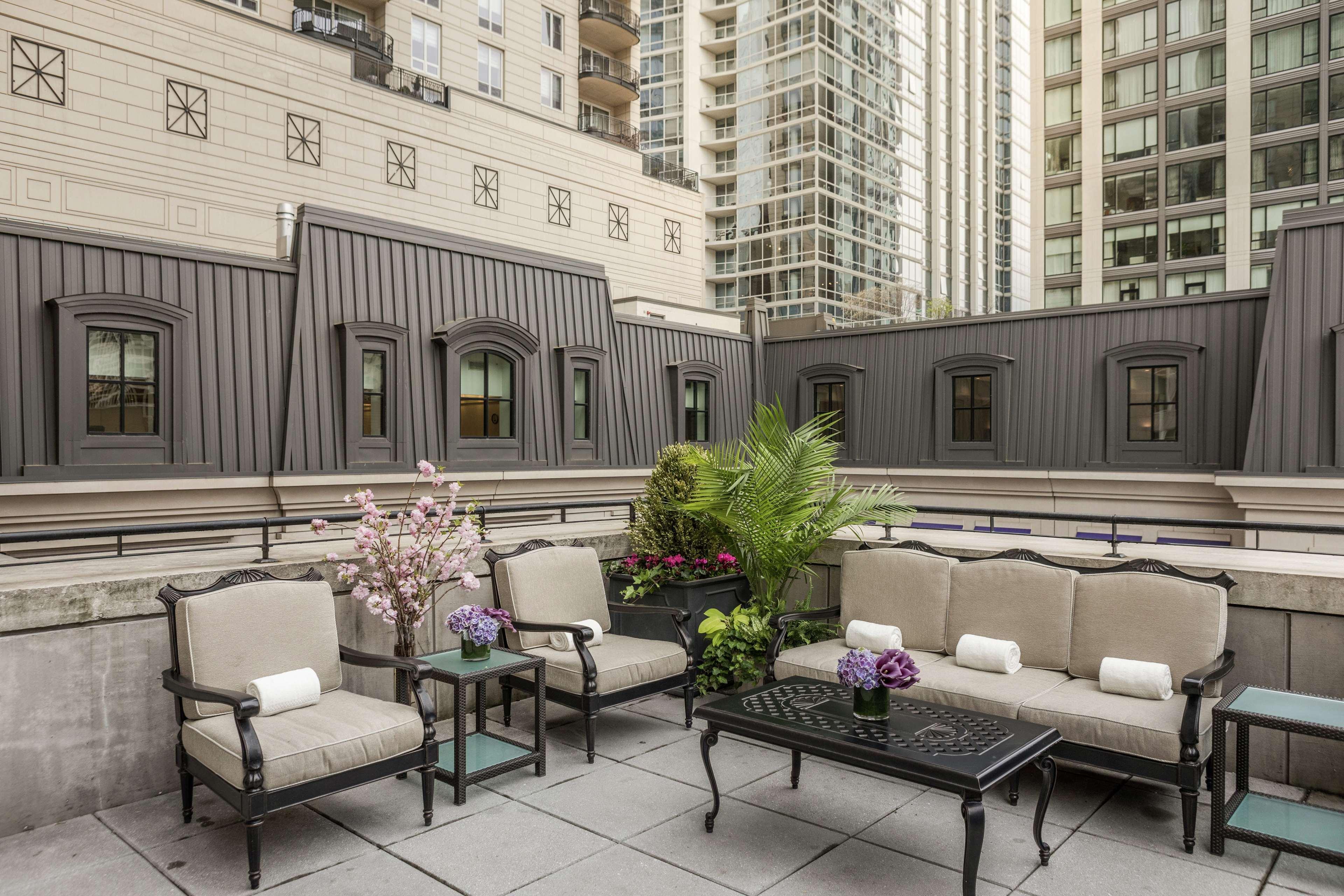 Hotel Waldorf Astoria Chicago Esterno foto